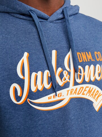 JACK & JONES Sweatshirt i blå