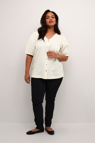 Camicia da donna 'Vicca' di KAFFE CURVE in bianco