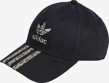 ADIDAS ORIGINALS Cap ' Kappe ' in Black: front