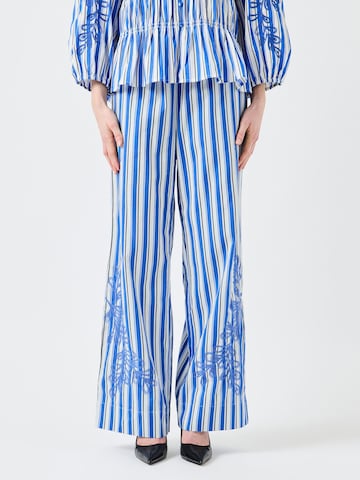 YAS - Pierna ancha Pantalón 'YASTIMO ' en azul: frente