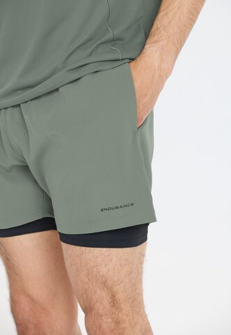 ENDURANCE Regular Sportshorts 'Kros' in Grün