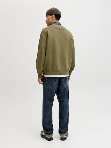 R.D.D. ROYAL DENIM DIVISION Sweatshirt 'RDDALBERT' in Green
