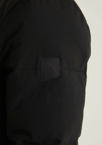 Parka d’hiver 'Explorer Tech' CHASIN' en noir