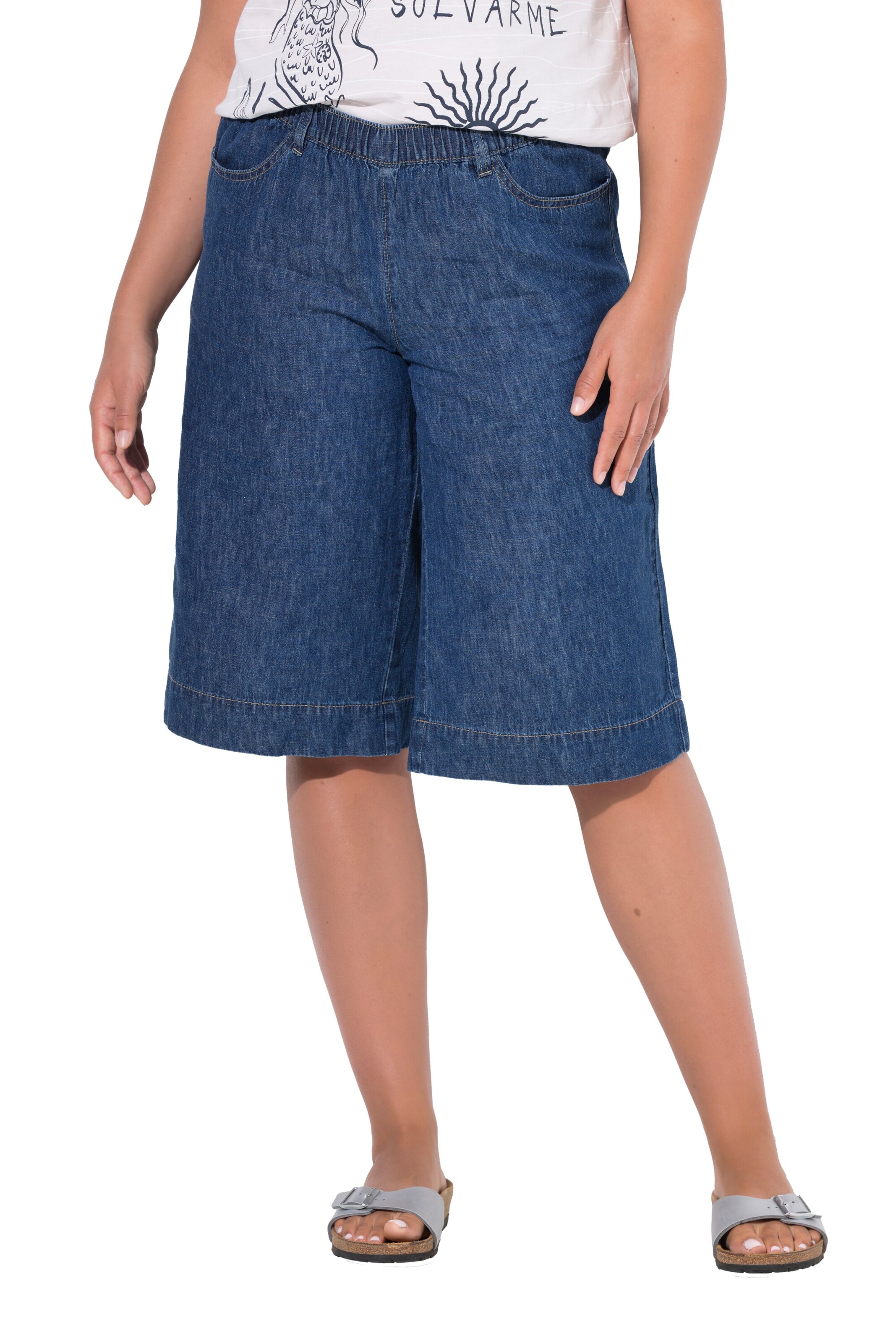 LAURASØN Loose fit Trousers in Blue: front