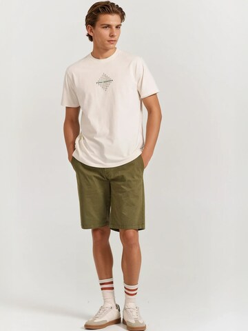 Funky Buddha Regular Shorts in Grün