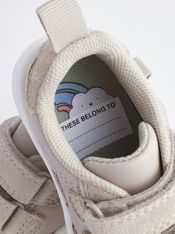 Baskets Next en beige
