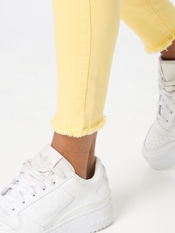 ONLY Skinny Jeans 'Blush' i gul