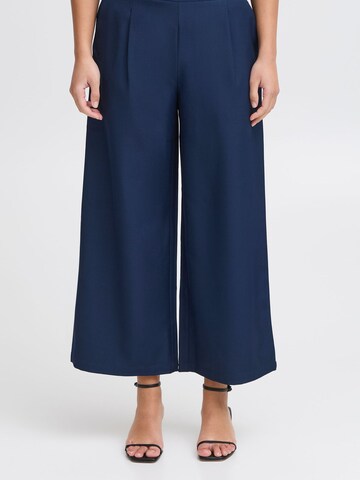 Wide leg Pantaloni con pieghe 'DORTHEA' di ICHI in blu: frontale