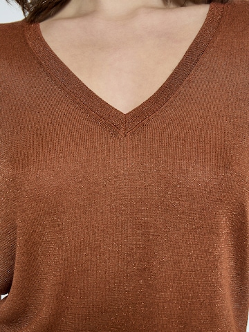Pullover 'Carlina' di minus in marrone