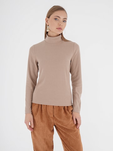 FRESHLIONS Sweater in Beige: front
