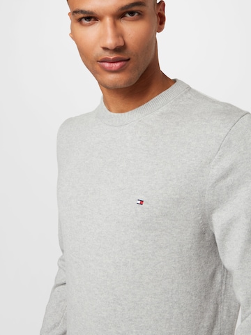 Pull-over TOMMY HILFIGER en gris