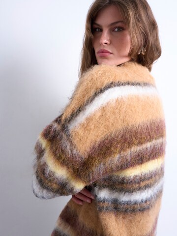 Pull-over 'HALEY' TOPSHOP en beige