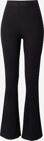 Urban Classics Flared Leggings in Black: front