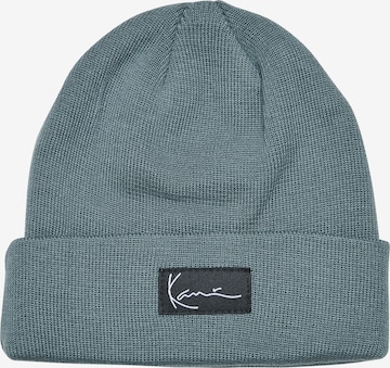 Karl Kani Beanie in Blue: front