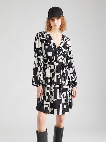 Robe QS en noir : devant