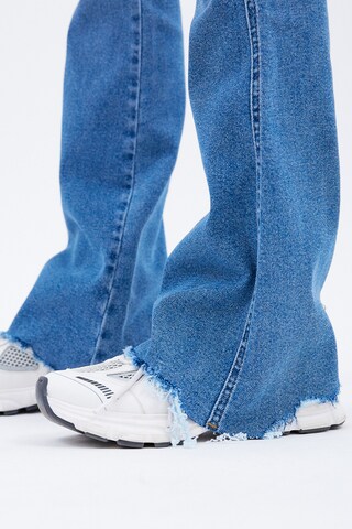 Dr. Denim Flared Jeans 'Moxy' in Blauw