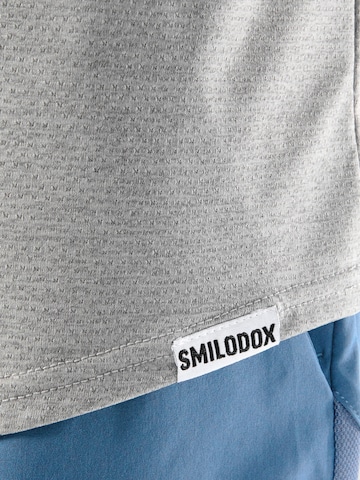 T-Shirt fonctionnel Smilodox en gris