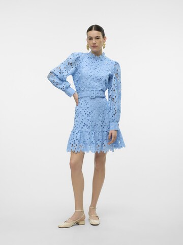 Robe de cocktail 'VMKirby' VERO MODA en bleu