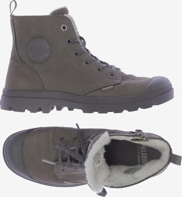 Palladium Dress Boots in 41 in Grey: front