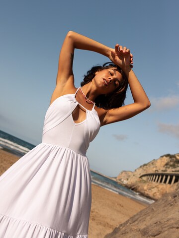 MYLAVIE by Sarah Harrison Dress in White