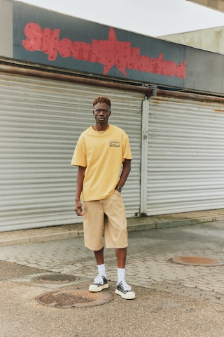 !Solid Shirt ' SDUbert ' in Yellow