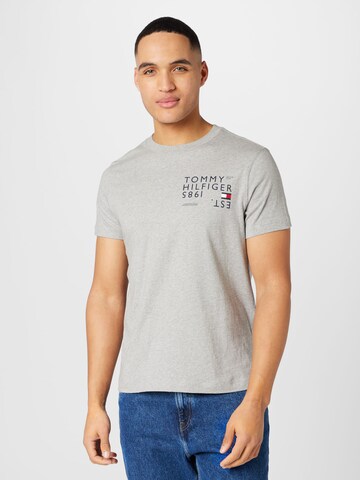 TOMMY HILFIGER T-Shirt in Grau: Vorderseite