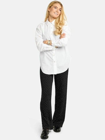 Maglietta ' SARA ' di Liberte Essentiel in bianco