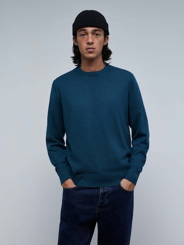 Scalpers Sweter w kolorze niebieski: przód