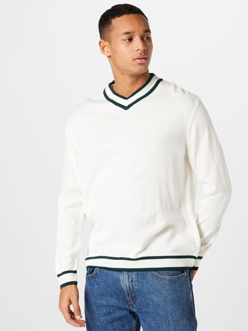 BURTON MENSWEAR LONDON Sweater in White: front