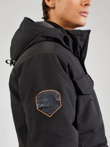 Geacă de iarnă 'Everest' de la Superdry & Co pe negru