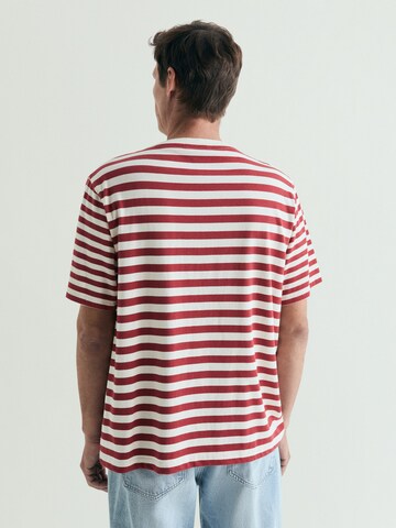 Tricou ' ' de la Scalpers pe roșu