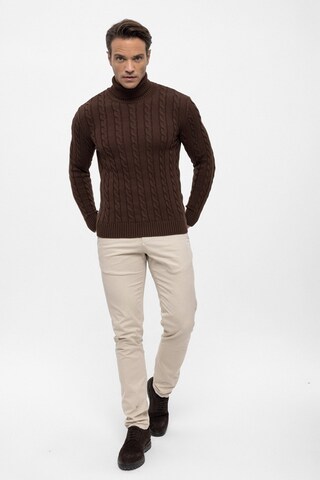 Felix Hardy Sweater in Brown