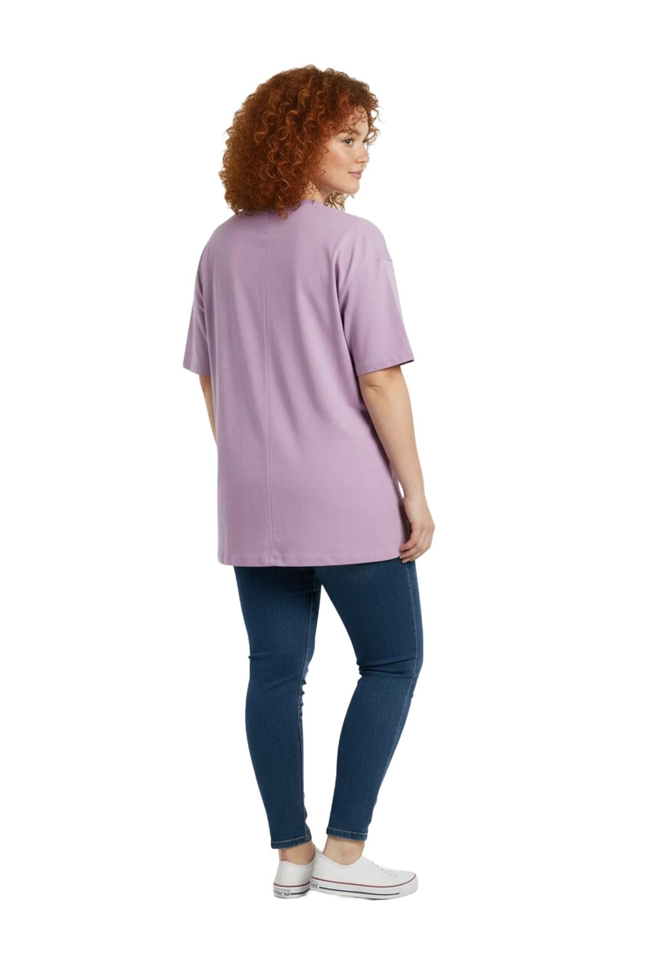 Shape Of You T-Shirt in Lila