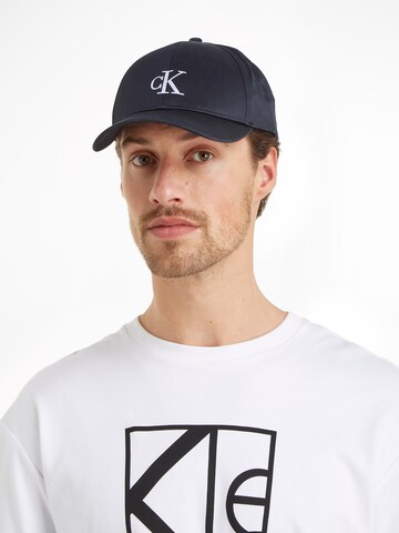 Calvin Klein Jeans - Gorra en negro: frente