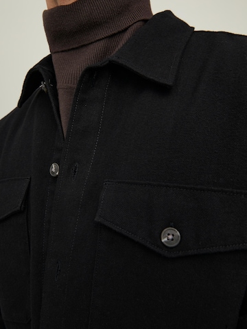 JACK & JONES Comfort fit Button Up Shirt 'Jay' in Black