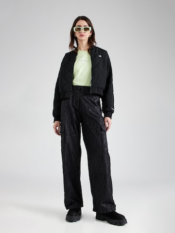 Calvin Klein Jeans Ohlapna forma Kargo hlače | črna barva
