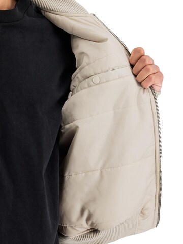 ALPHA INDUSTRIES Between-Season Jacket 'MA-1 Teddy' in Beige