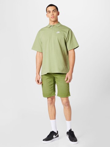 T-Shirt Nike Sportswear en vert