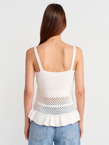 Top in maglia di Dilvin in bianco