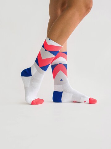 INCYLENCE Athletic Socks 'PEAKS' in Red
