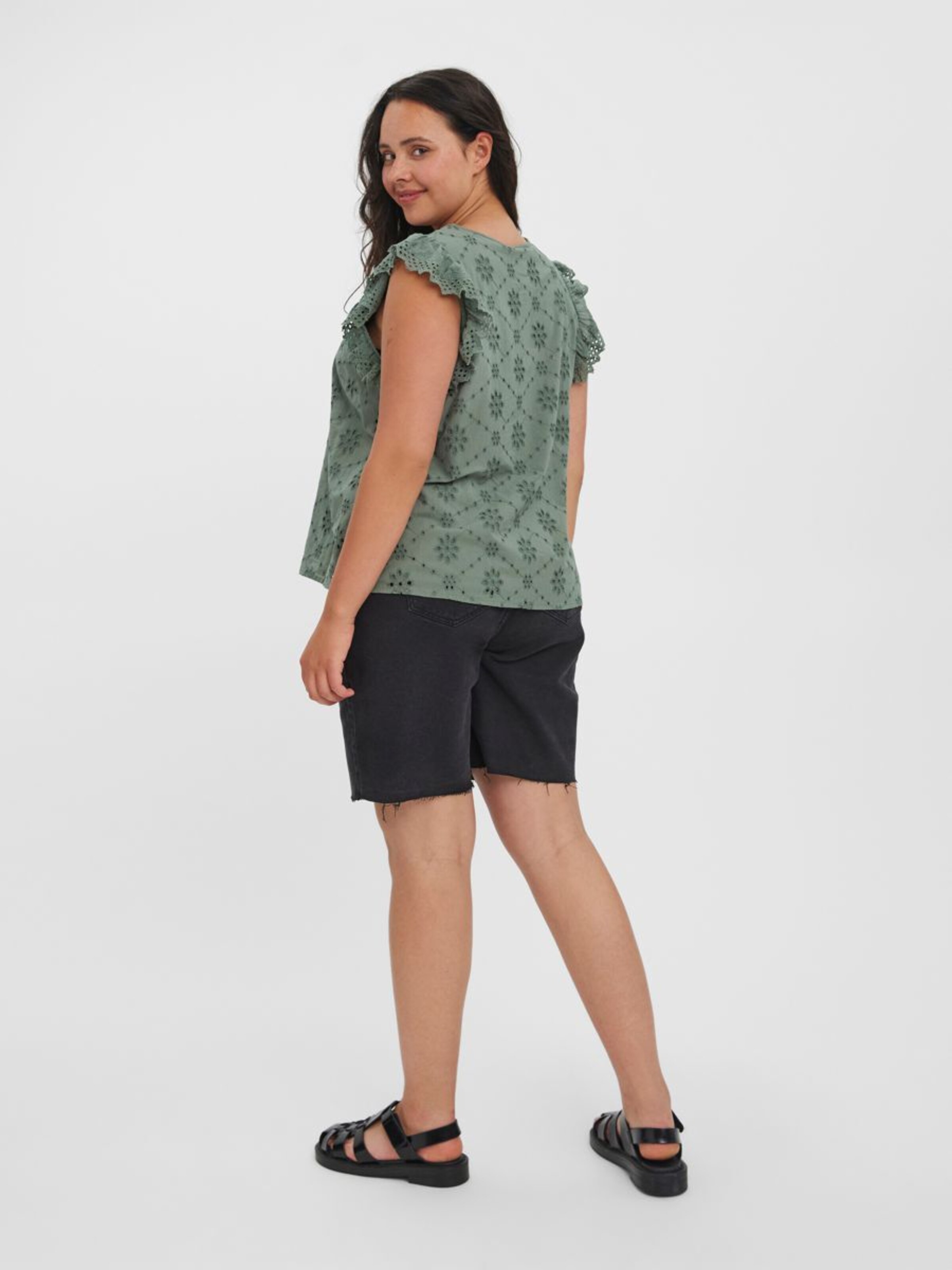 Frauen Shirts & Tops Vero Moda Curve Top in Grün - RL68039 Frauen Shirts & Tops Vero Moda Curve Top in Grün - RL68039