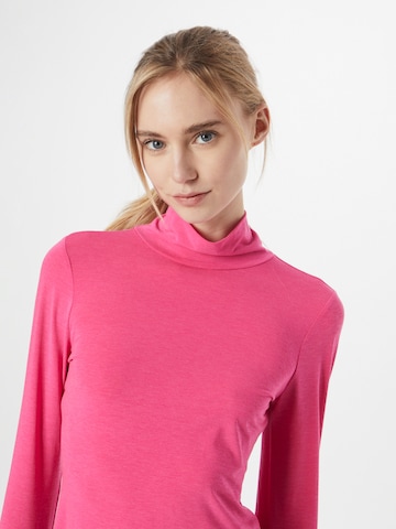 GAP T-shirt 'BREATHE' i rosa