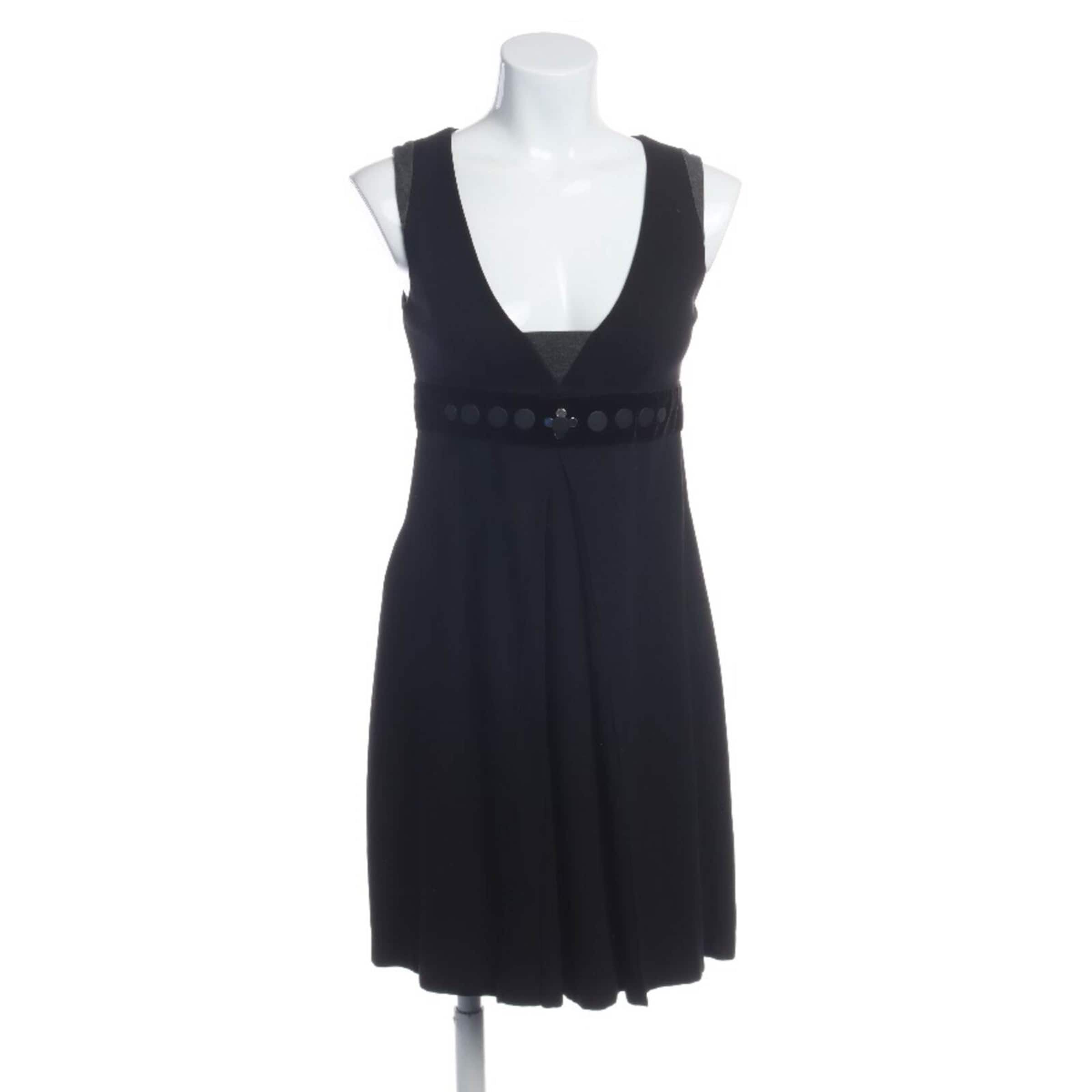 High Use Dress in S in Black: front