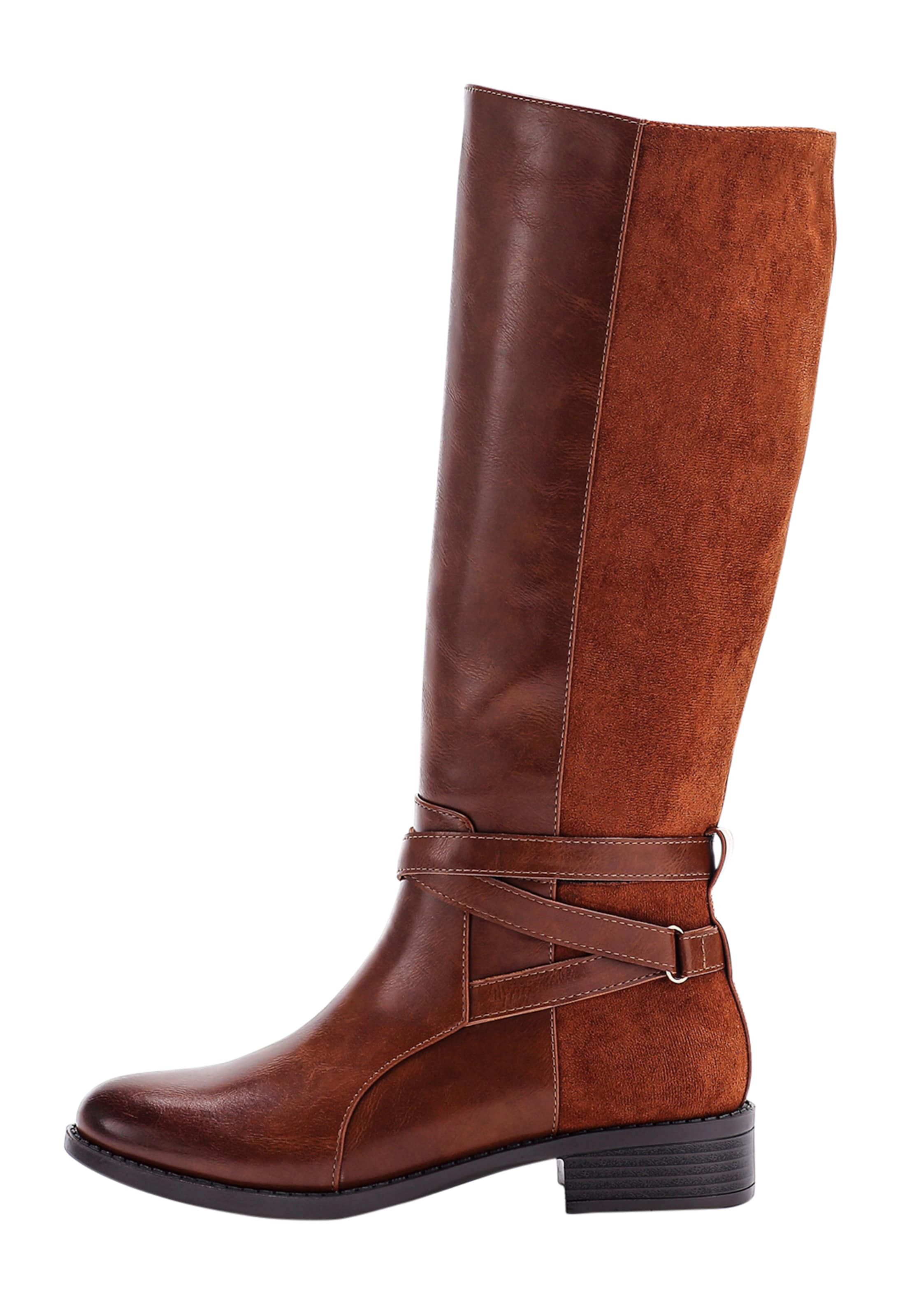 Elara Laarzen in Bruin