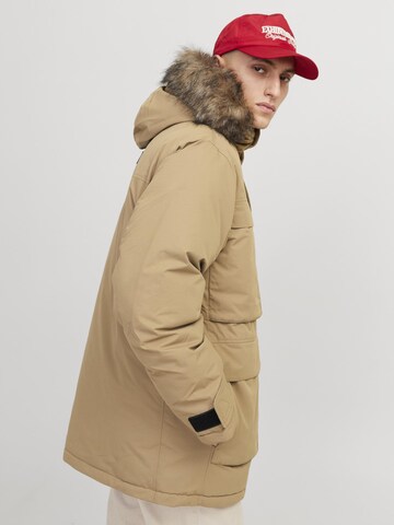JACK & JONES Overgangsparka 'JJStar' i brun