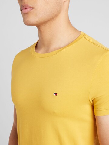 TOMMY HILFIGER Slim fit Majica | rumena barva