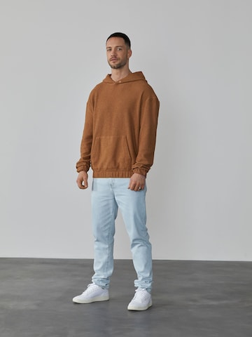 DAN FOX APPAREL Sweatshirt 'Mirco' i brun