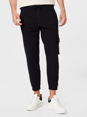 Calvin Klein Jeans Tapered Cargo Pants in Black: front