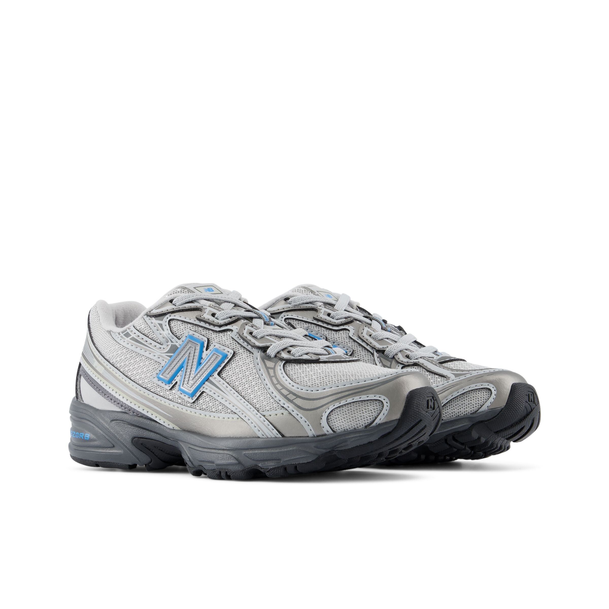 Baskets '740' new balance en argent