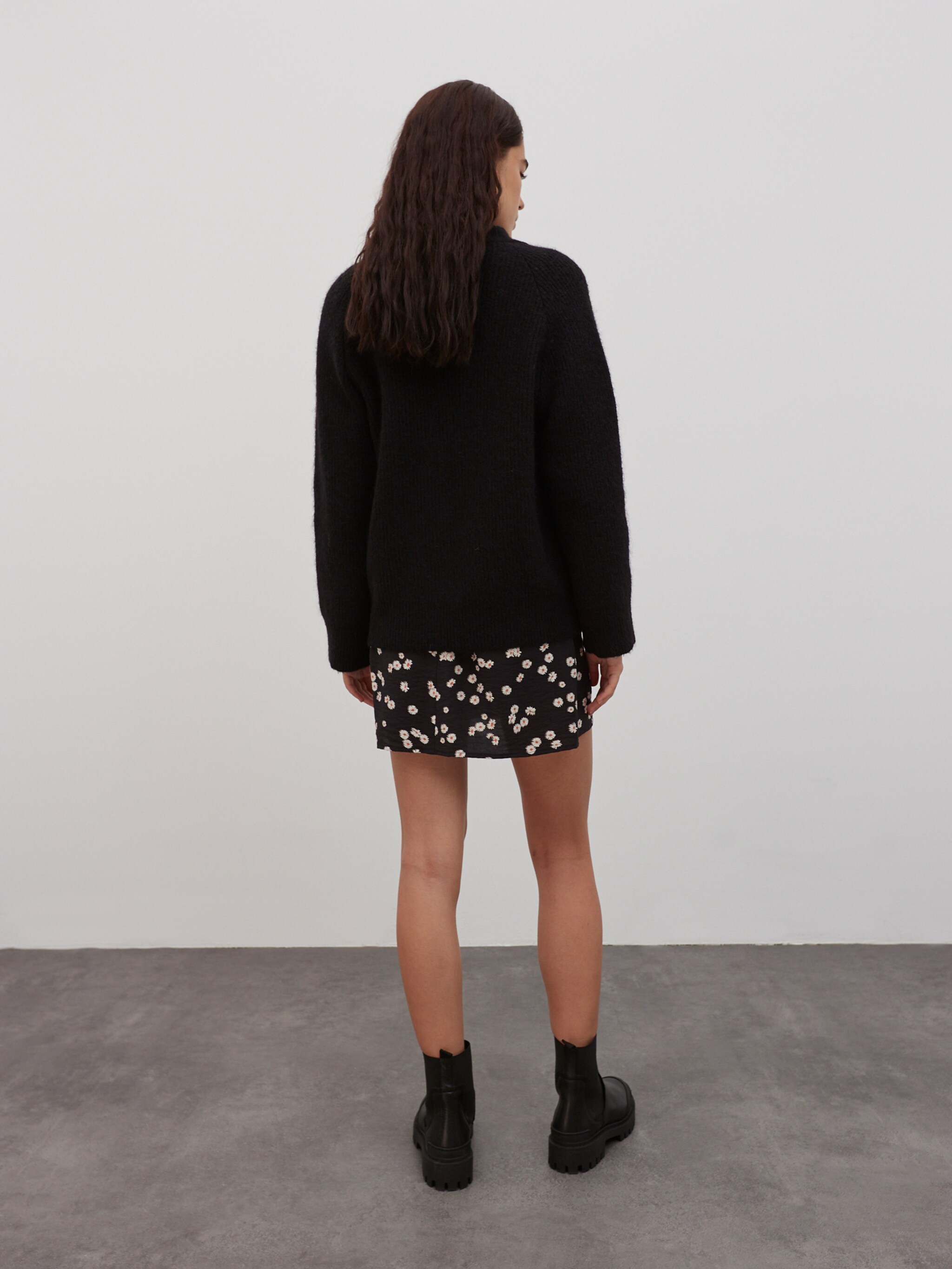 EDITED Produkte Strickjacke 'Tala' schwarz